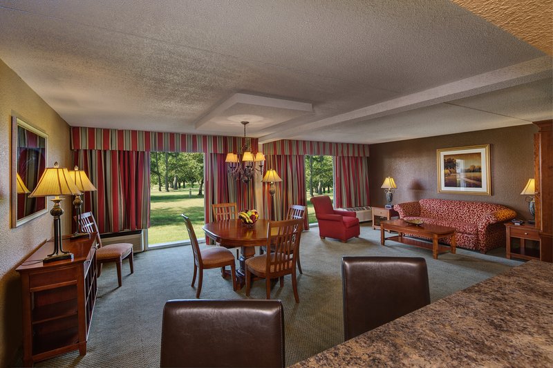 Whispering Woods Hotel