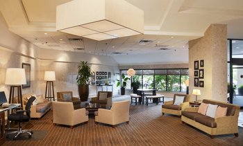 Doubletree Hotel Minneapolis Park Place - Lobby