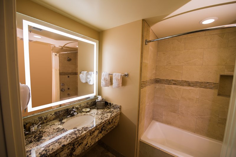Best Western Plus Arroyo Roble Hotel & Creekside Villas - Sedona, AZ