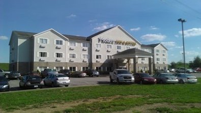 Baymont Inn & Suites Lawrenceburg - Lawrenceburg, IN