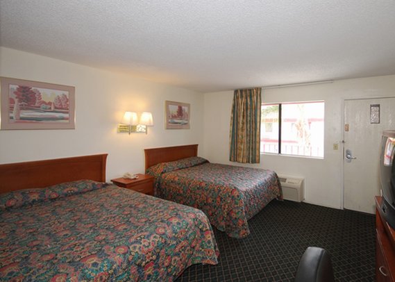 Econo Lodge - Riverside, CA