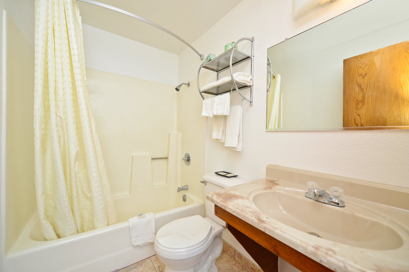 Americas Best Value Inn - McPherson, KS