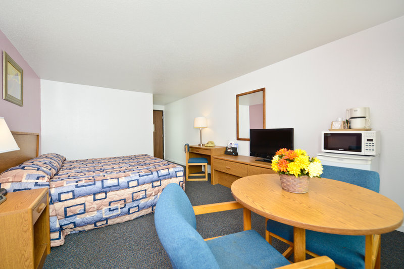 Americas Best Value Inn - McPherson, KS