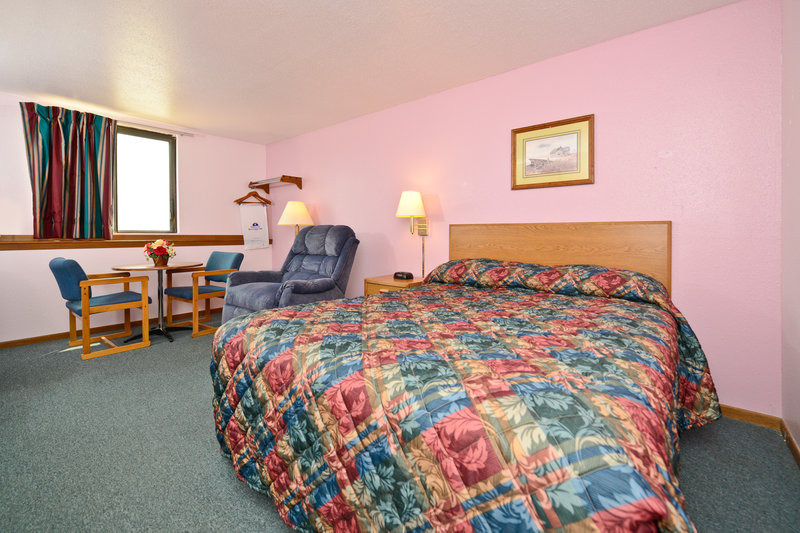 Americas Best Value Inn - McPherson, KS