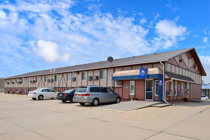 Americas Best Value Inn - McPherson, KS