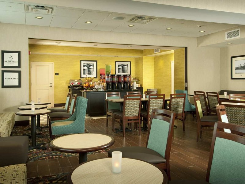 Hampton Inn - Augusta, ME