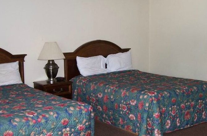 Delta Motel - Bay City, MI