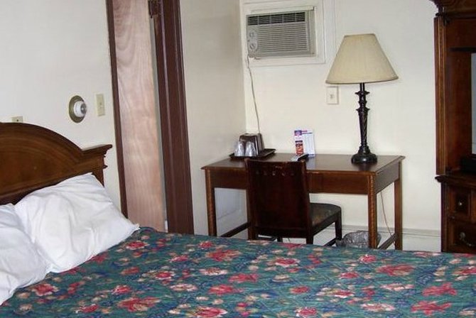 Delta Motel - Bay City, MI