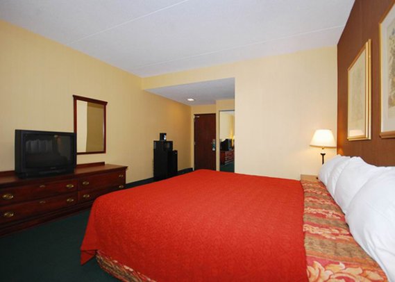 Quality Inn - Cromwell, CT