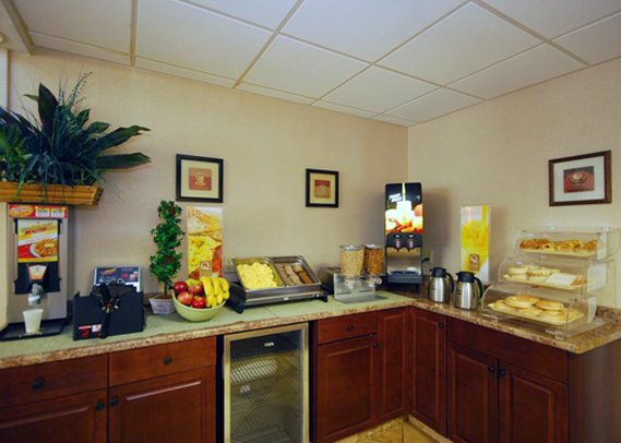 Quality Inn - Cromwell, CT