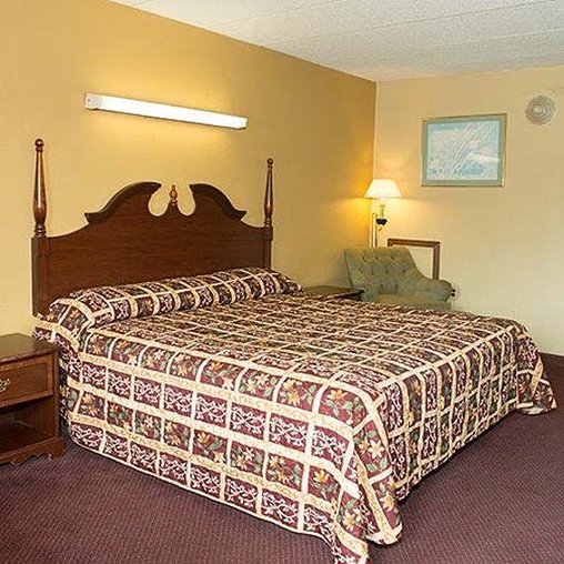 Clover Motel - Maple Shade, NJ