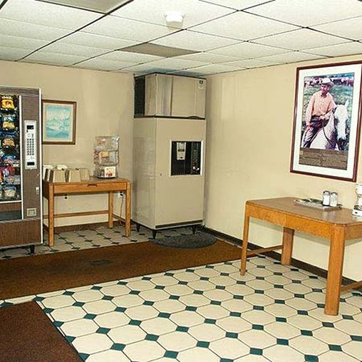 Clover Motel - Maple Shade, NJ