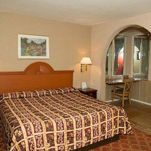 Clover Motel - Maple Shade, NJ
