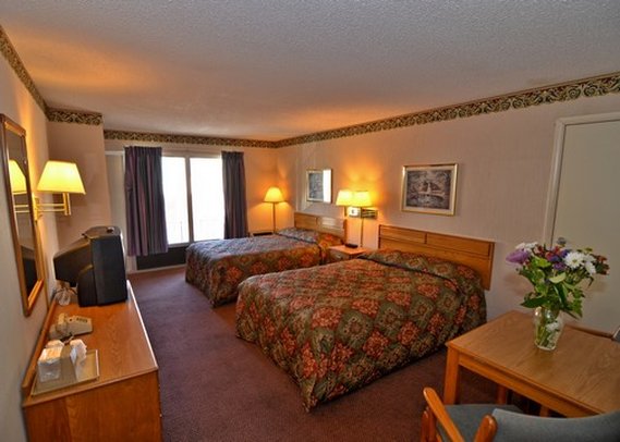 Econo Lodge - Stroudsburg, PA