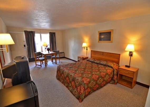 Econo Lodge - Stroudsburg, PA