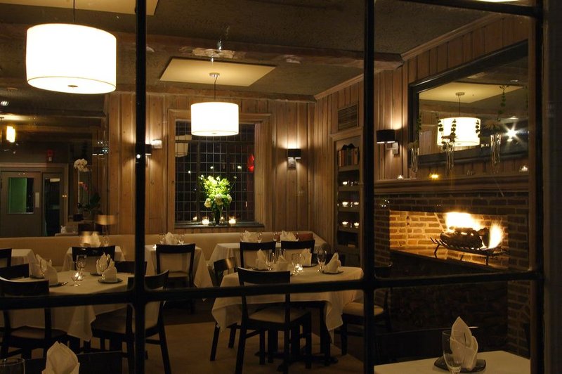 Homestead Hotel - Evanston, IL