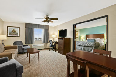 Baymont Minot - Lawrenceburg, TN