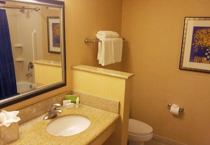 Courtyard By Marriott Tampa Oldsmar - Oldsmar, FL