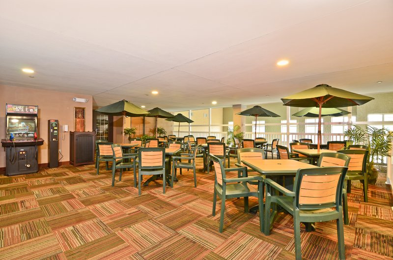 Best Western Premier Bridgewood Resort Hotel & Conference Ce - Neenah, WI