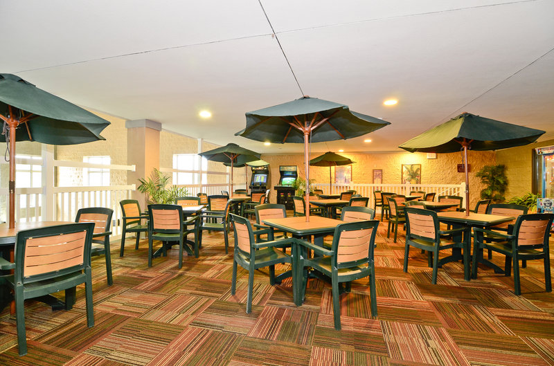 Best Western Premier Bridgewood Resort Hotel & Conference Ce - Neenah, WI