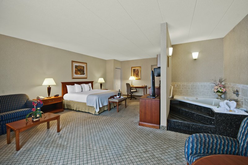 Best Western Plus North Haven Hotel - North Haven, CT