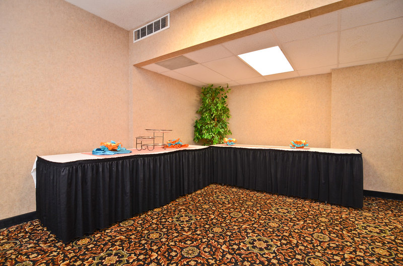 Best Western Plus-Kelly Inn - Omaha, NE