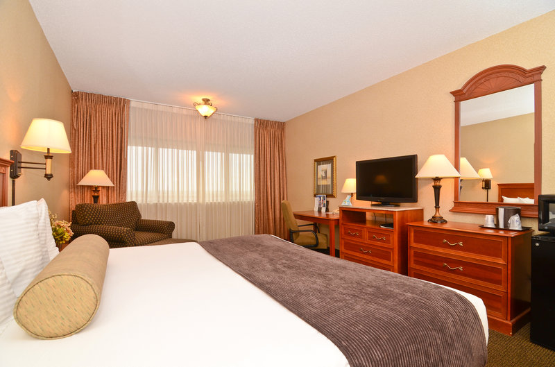 Best Western Plus-Kelly Inn - Omaha, NE