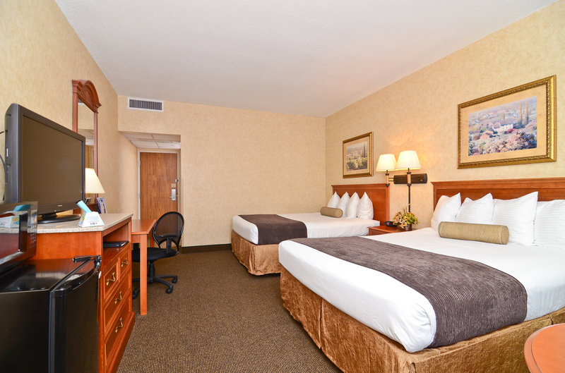 Best Western Plus-Kelly Inn - Omaha, NE
