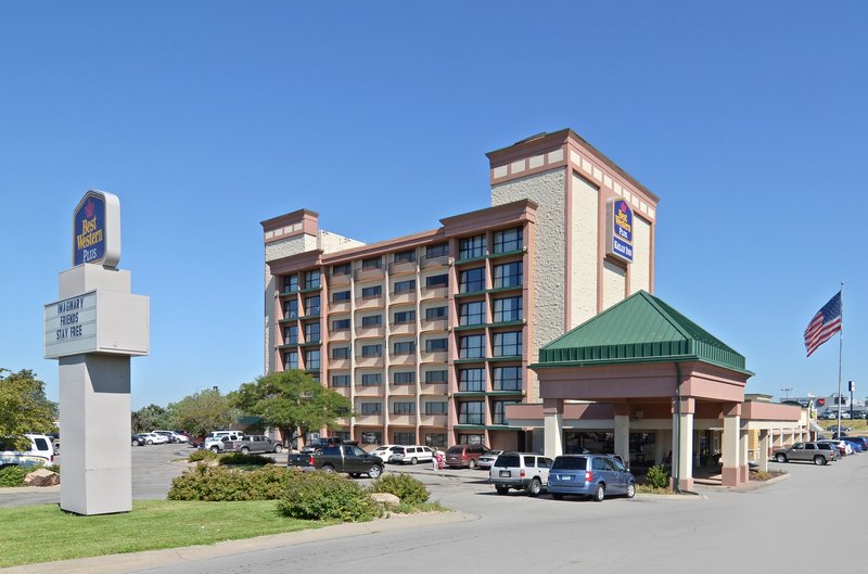 Best Western Plus-Kelly Inn - Omaha, NE