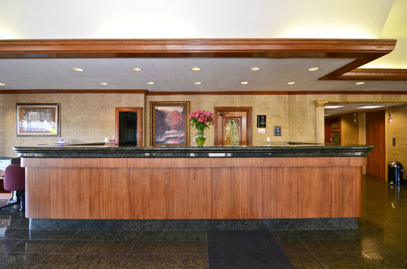 Best Western Plus-Kelly Inn - Omaha, NE