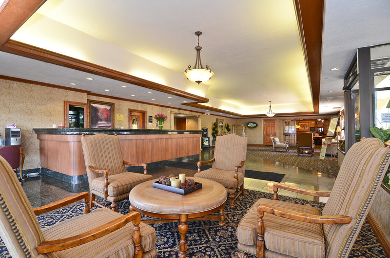 Best Western Plus-Kelly Inn - Omaha, NE