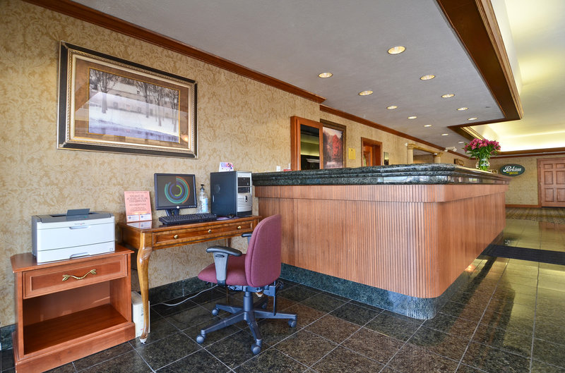Best Western Plus-Kelly Inn - Omaha, NE