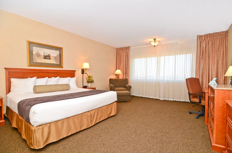Best Western Plus-Kelly Inn - Omaha, NE