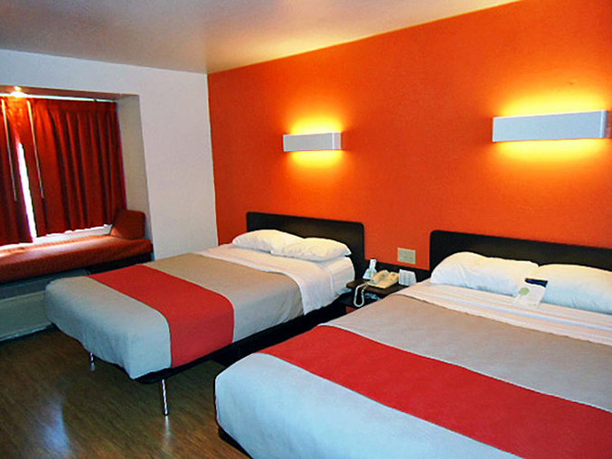 Motel 6 - Huron, OH