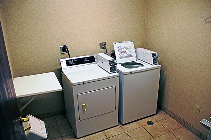 Motel 6 - Huron, OH