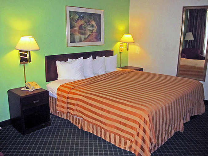 Quality Inn & Suites - Houston, TX