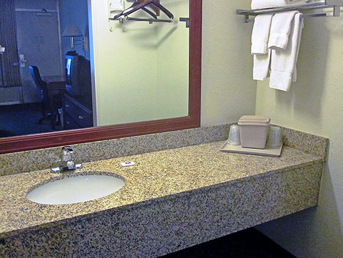 Quality Inn & Suites - Houston, TX