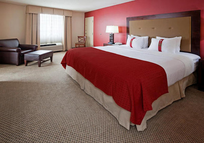 Comfort Suites Near Fairplex - San Dimas, CA