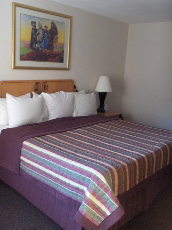 Economy Inn - Buffalo, TX