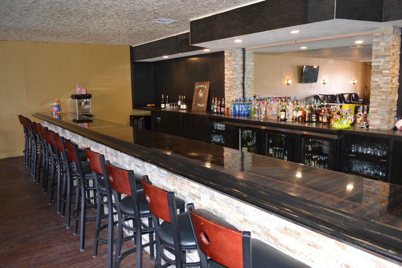 Econo Lodge Space Center - Cocoa, FL