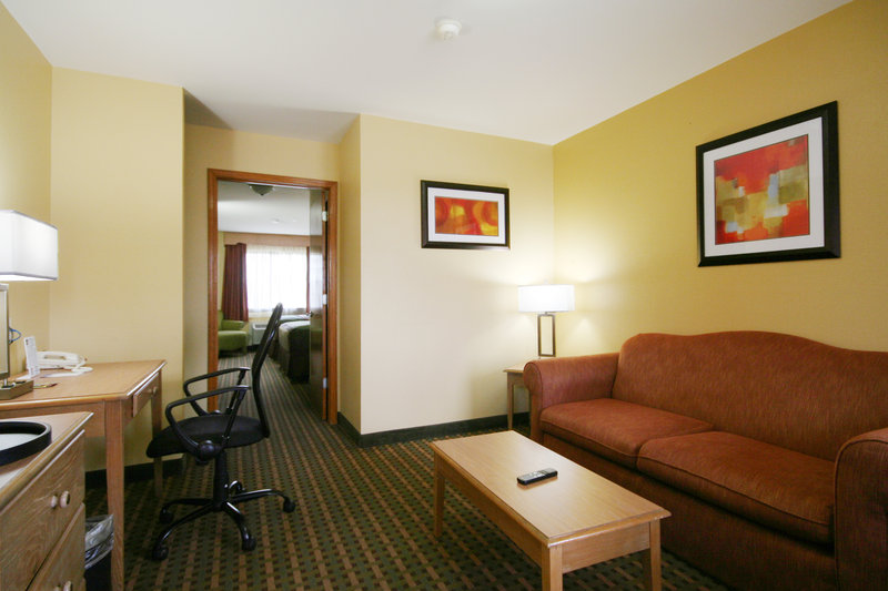 BEST WESTERN PLUS Edinburg Inn & Suites - Edinburg, TX