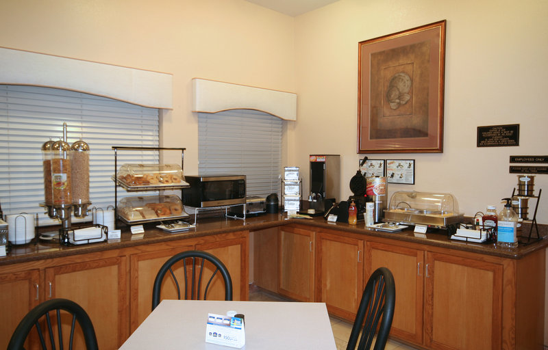 BEST WESTERN PLUS Edinburg Inn & Suites - Edinburg, TX