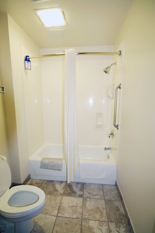 BEST WESTERN PLUS Edinburg Inn & Suites - Edinburg, TX