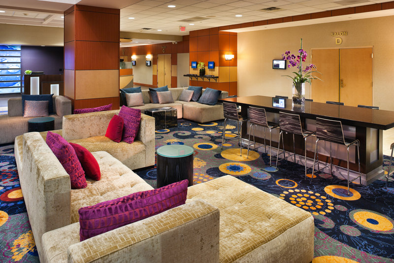 Radisson Hotel Minneapolis/St. Paul North - Roseville, MN