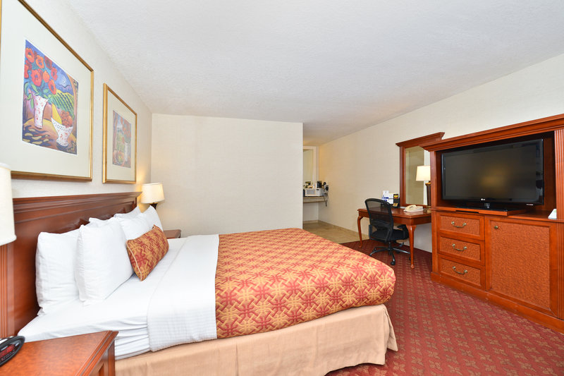 Best Western Plus - Anaheim, CA