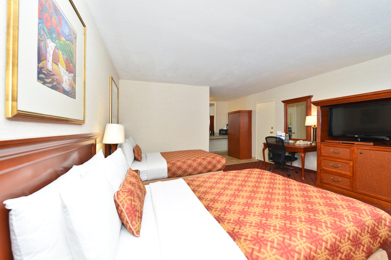 Best Western Plus - Anaheim, CA