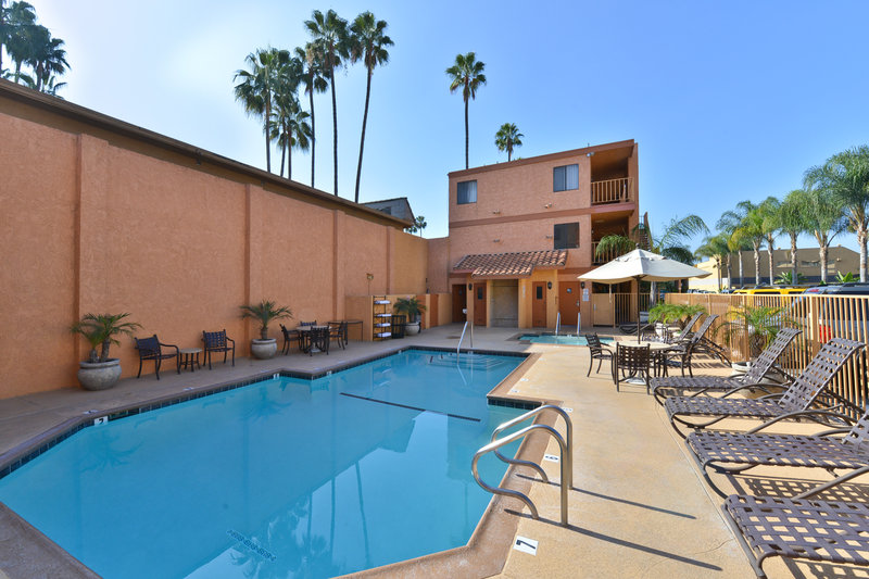 Best Western Plus - Anaheim, CA
