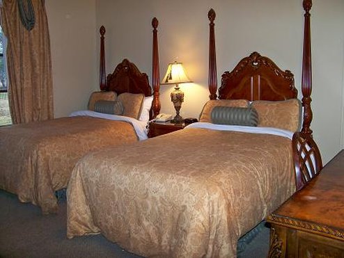 Parc England Hotel - Alexandria, LA