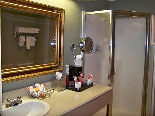 Parc England Hotel - Alexandria, LA