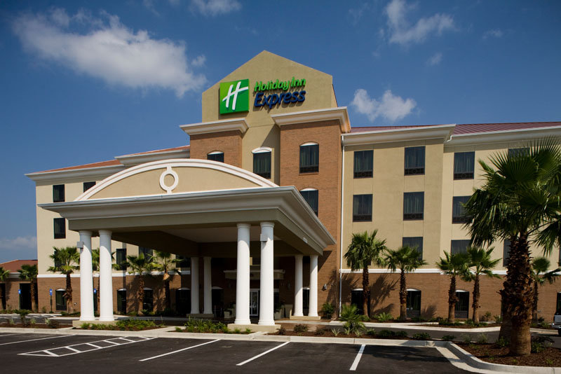 Holiday Inn Express & Suites WAYCROSS - Waycross, GA